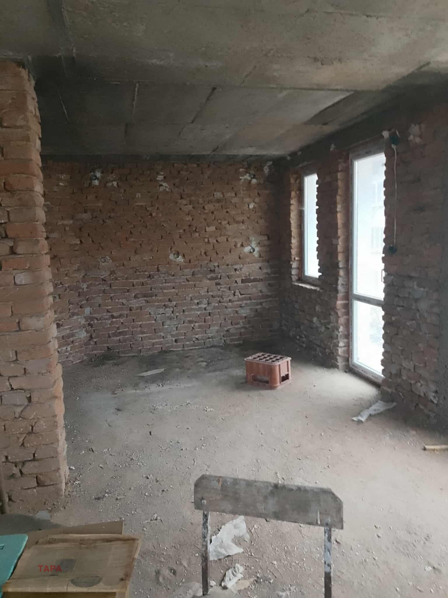 House Floor for Sale in Montana, Idealen tsentar