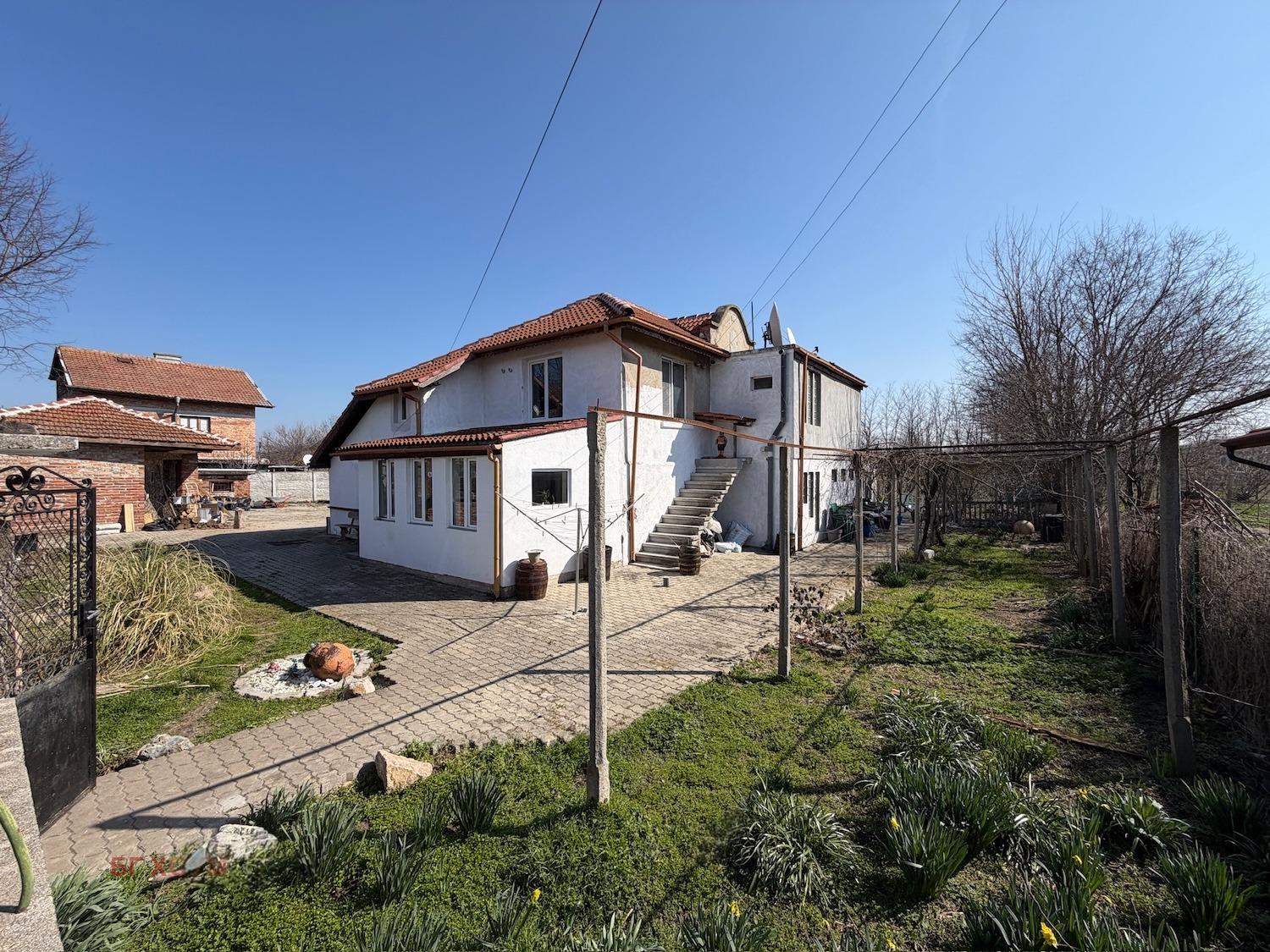 House for Sale in Kameno, Burgas