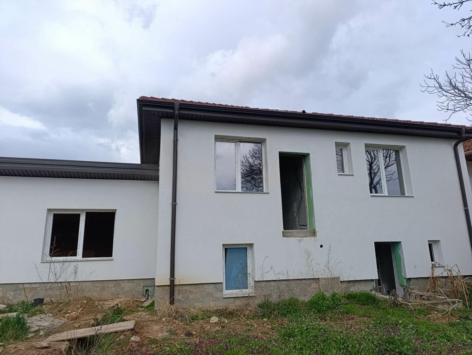 House for Sale in Gorni Domlyan, Plovdiv