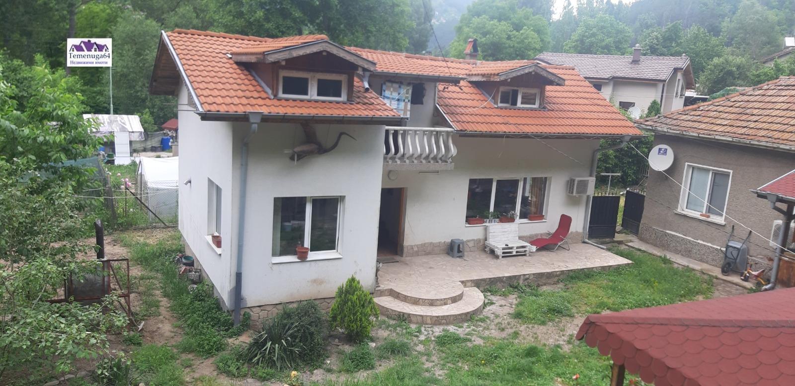 House for Sale in Lukovo, Sofia Province