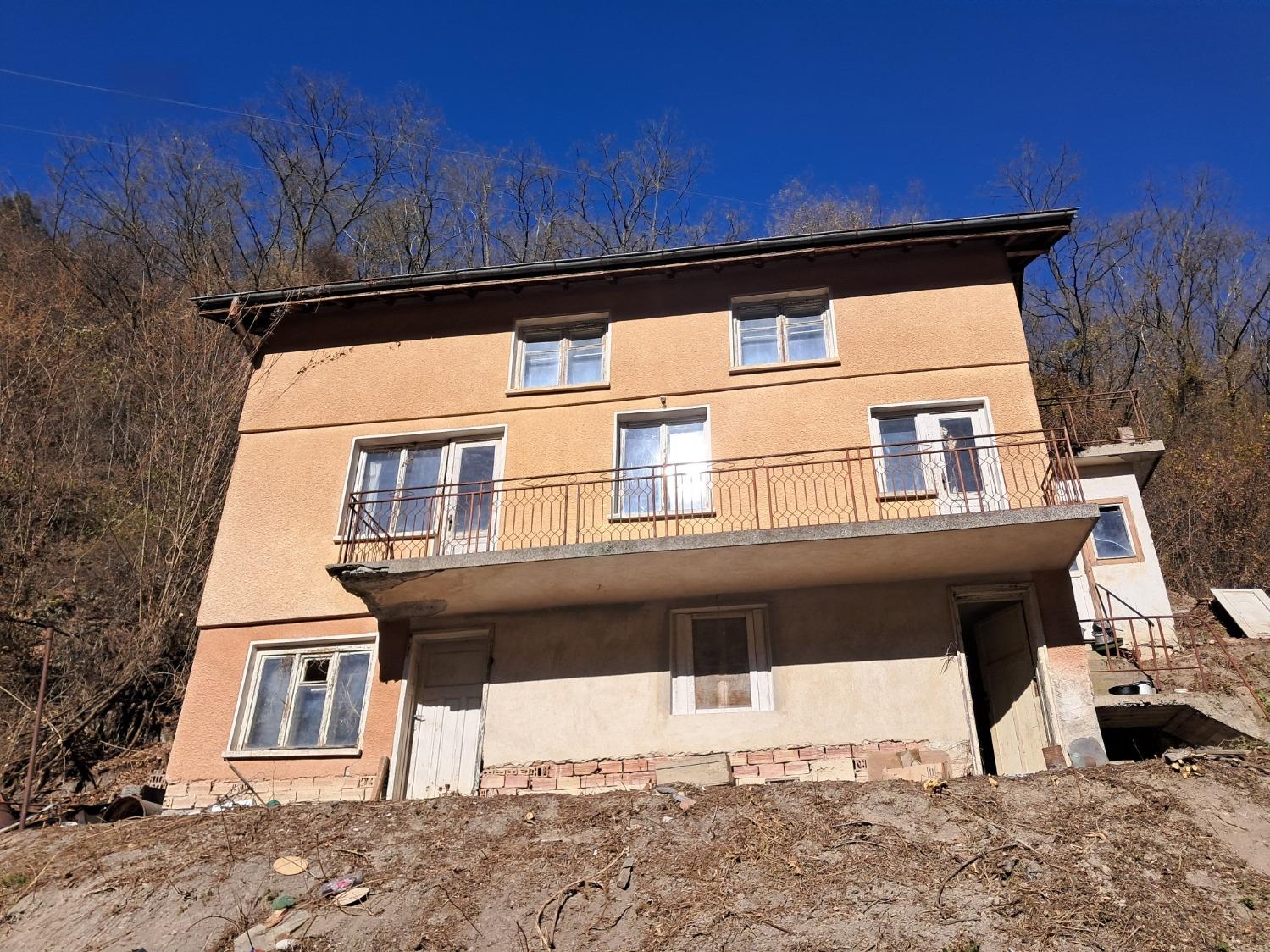 House for Sale in Leskovdol, Sofia Province