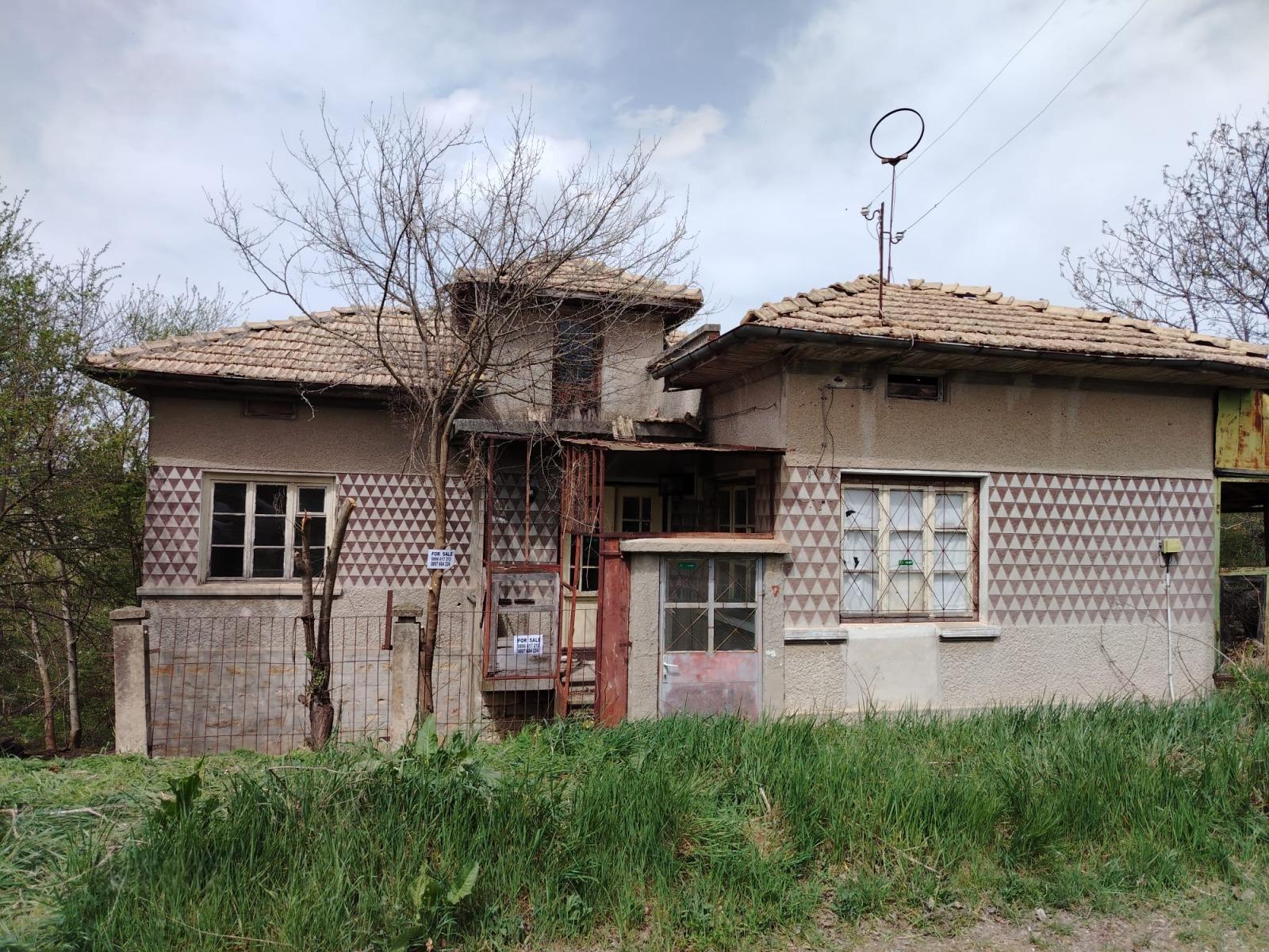 House for Sale in Dolets, Targovishte