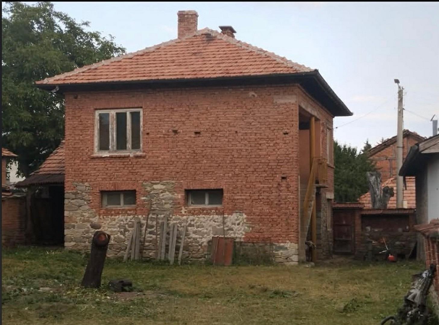 House for Sale in Mirkovo, Sofia Province