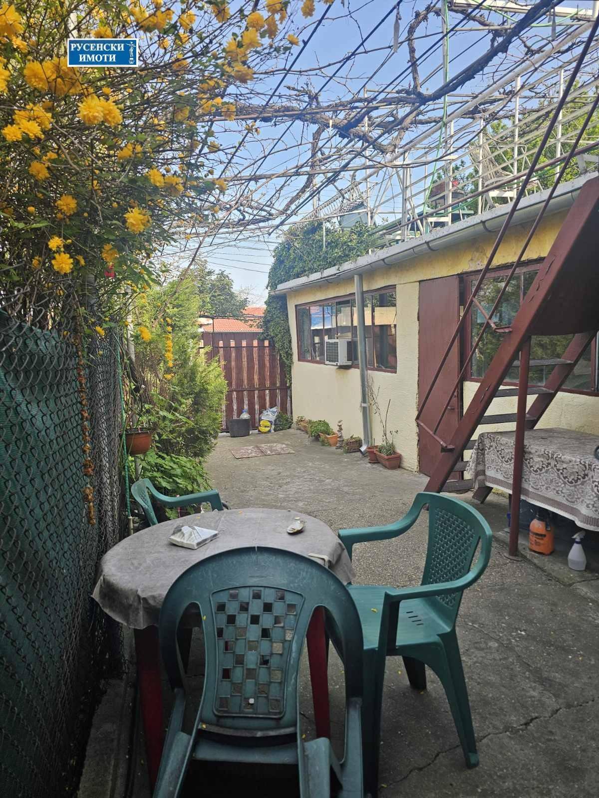 House for Sale in Ruse, Rodina 3