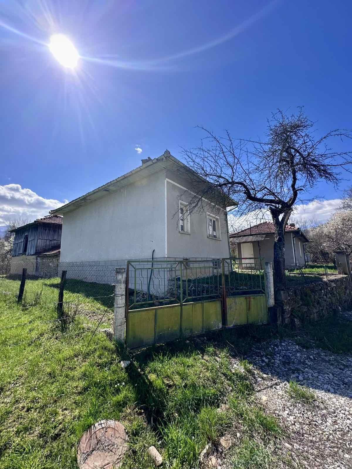House for Sale in Apriltsi, Lovech