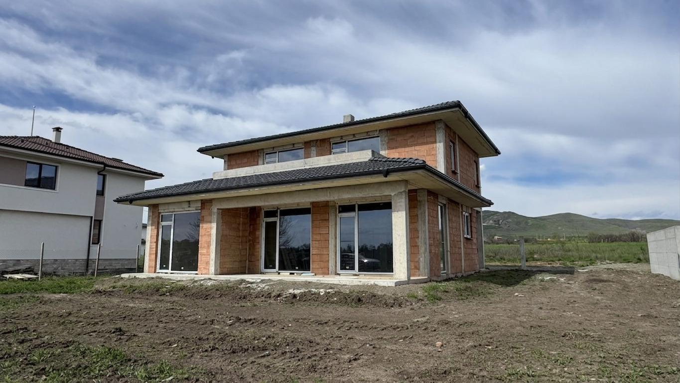 House for Sale in Burgas, Banevo