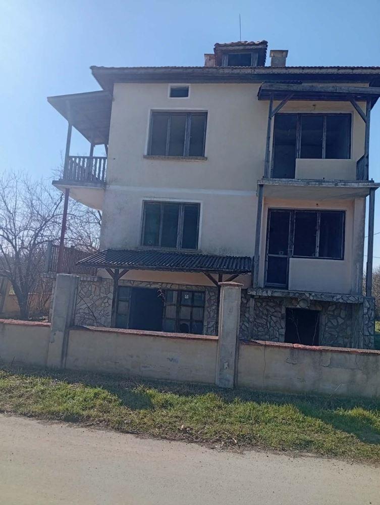 House for Sale in Ravnets, Dobrich