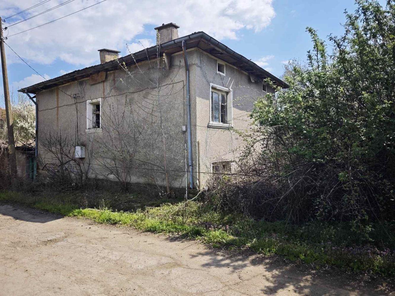 House for Sale in Arnautito, Stara Zagora