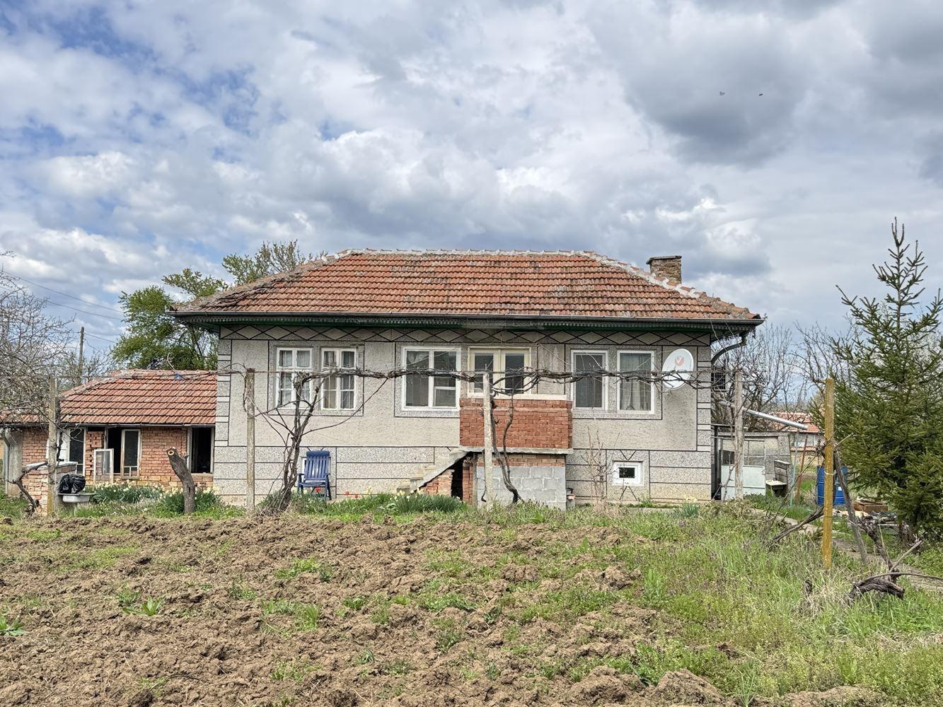 House for Sale in Yantra, Veliko Tarnovo
