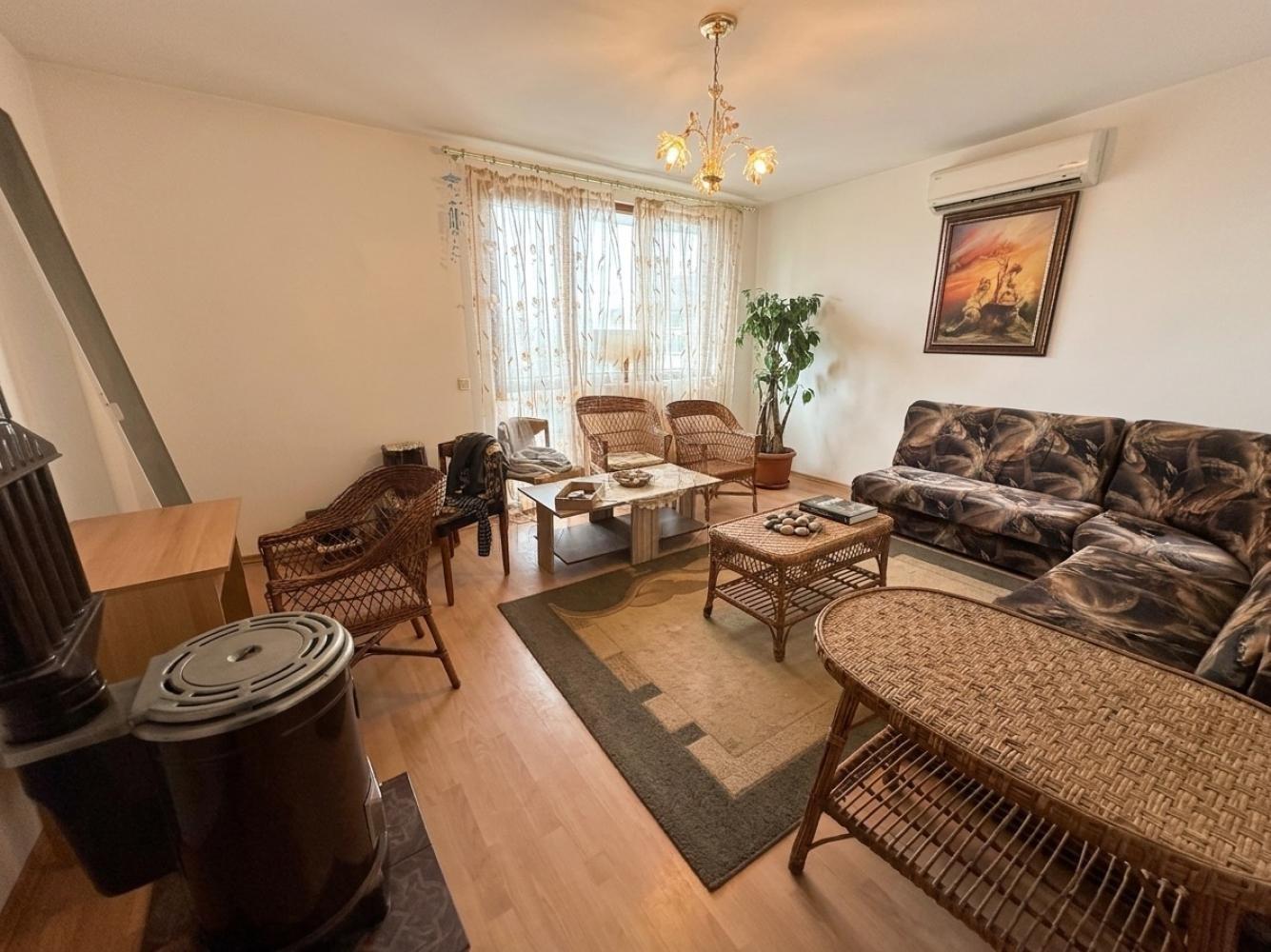 House Floor for Sale in Aksakovo, Varna