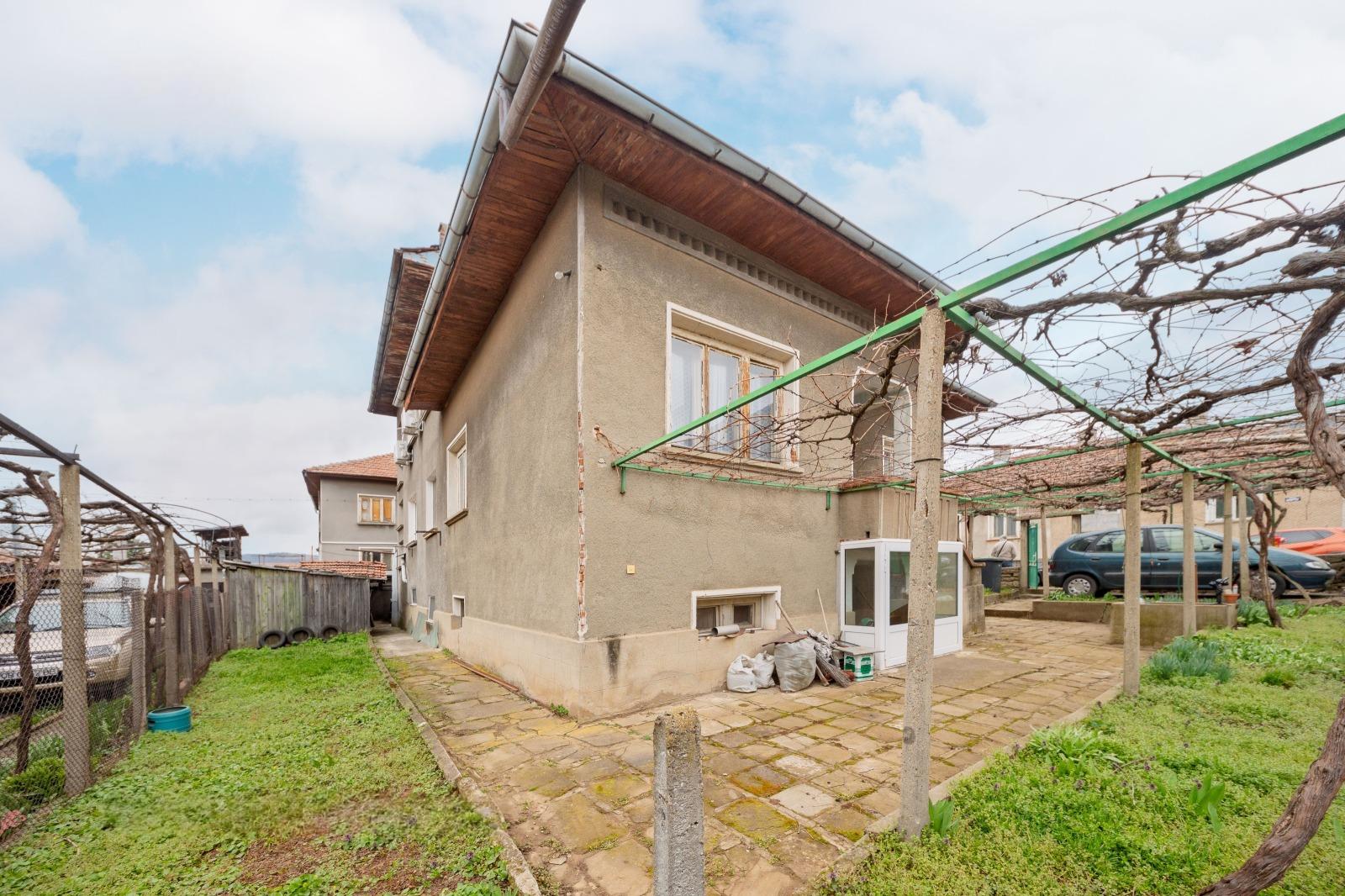 House for Sale in Lovech, Mladost