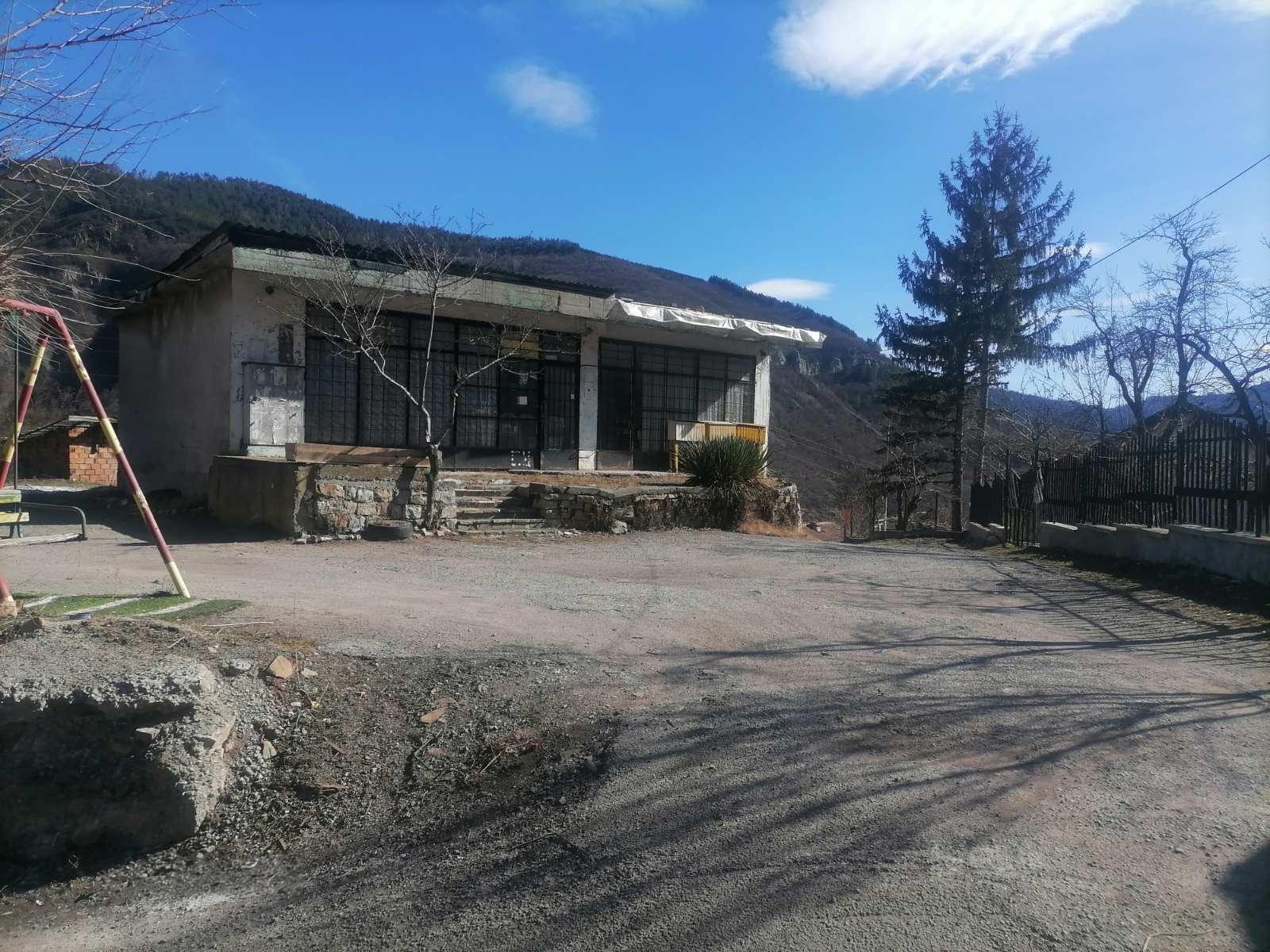 House for Sale in Tserovo, Sofia Province