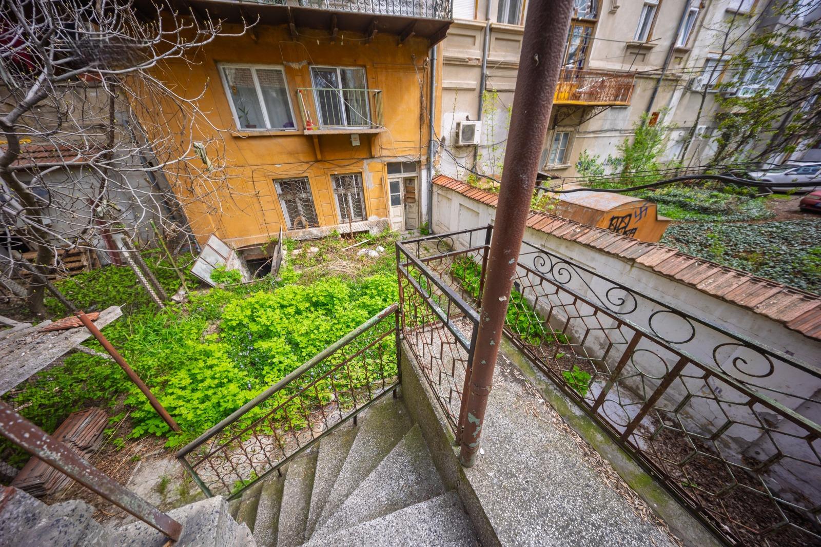 House for Sale in Pleven, Idealen tsentar