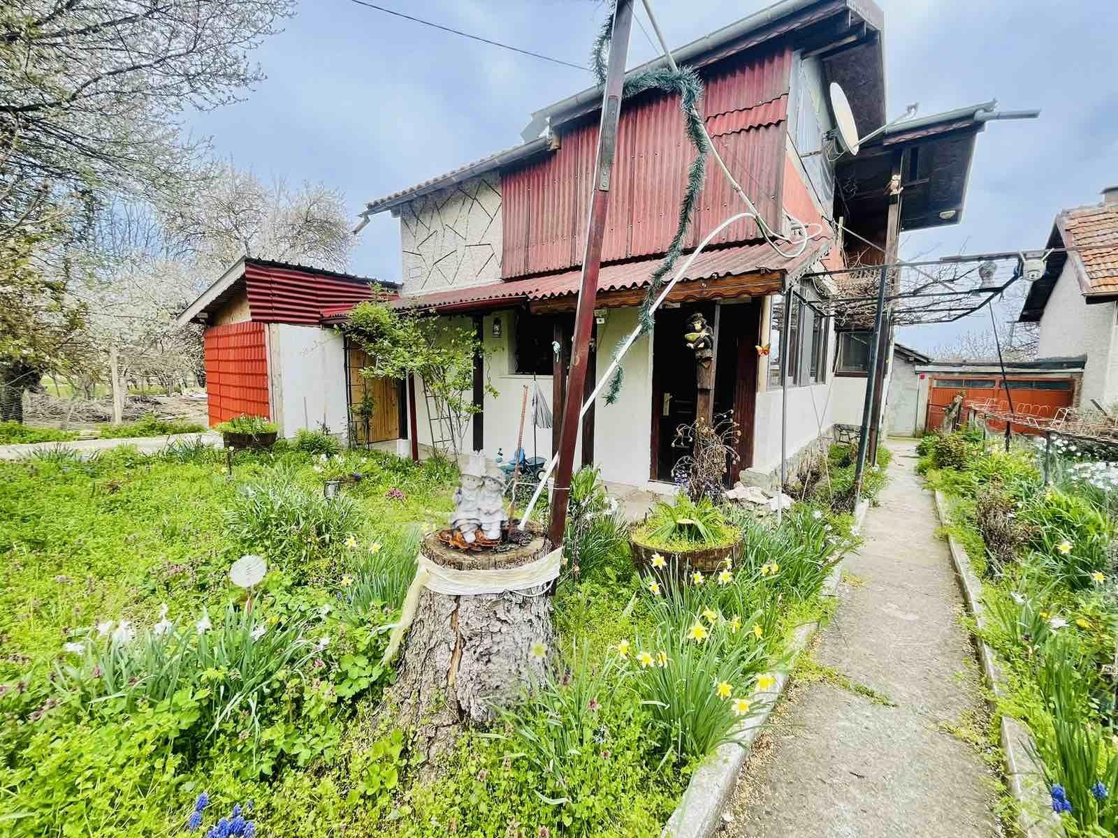 House for Sale in Zlatna niva, Shumen