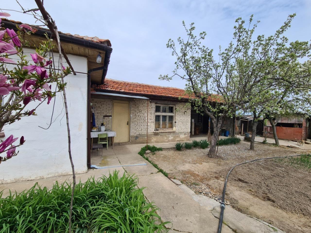 House for Sale in Razhevo Konare, Plovdiv