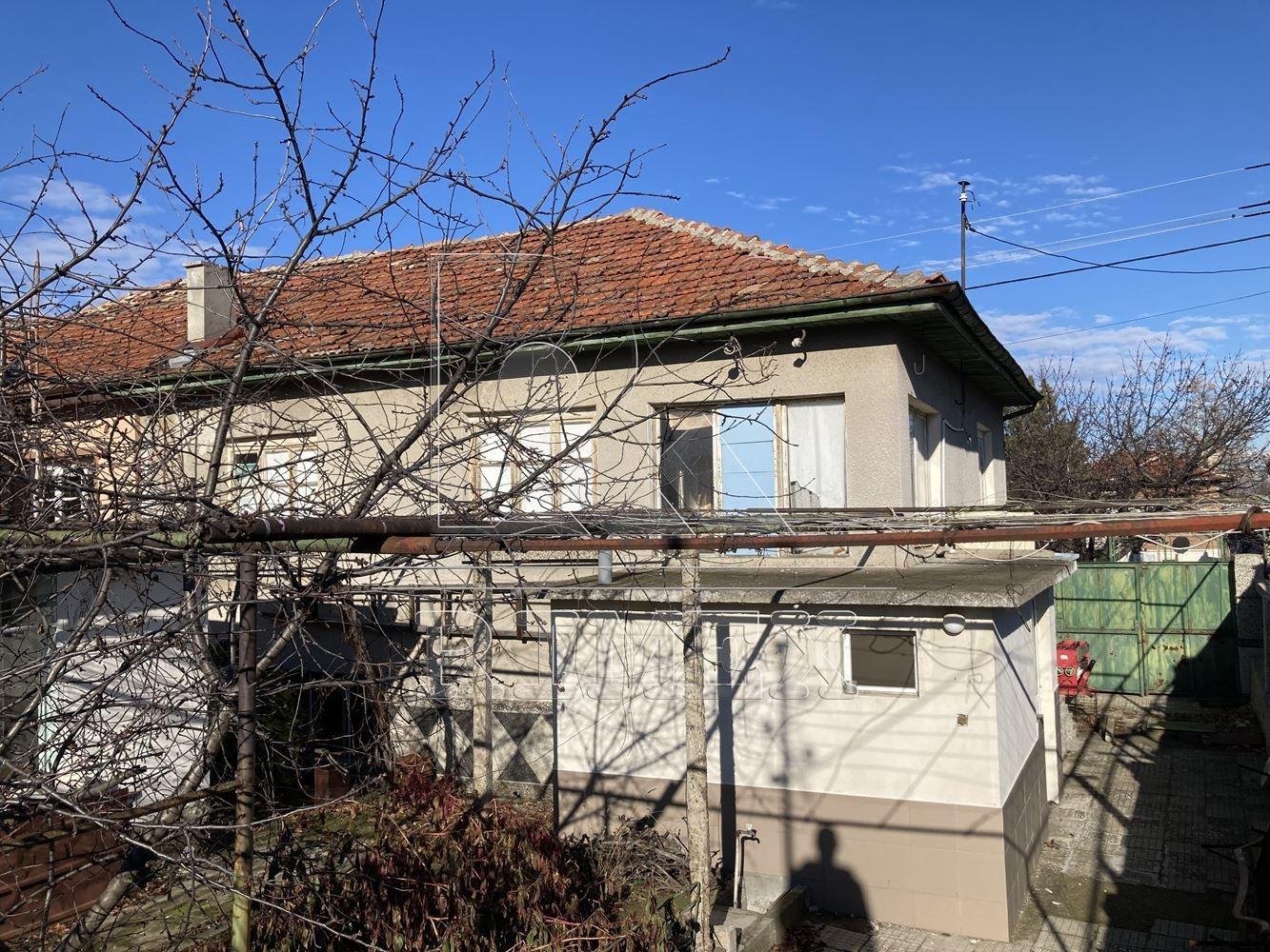 House for Sale in Perushtitsa, Plovdiv