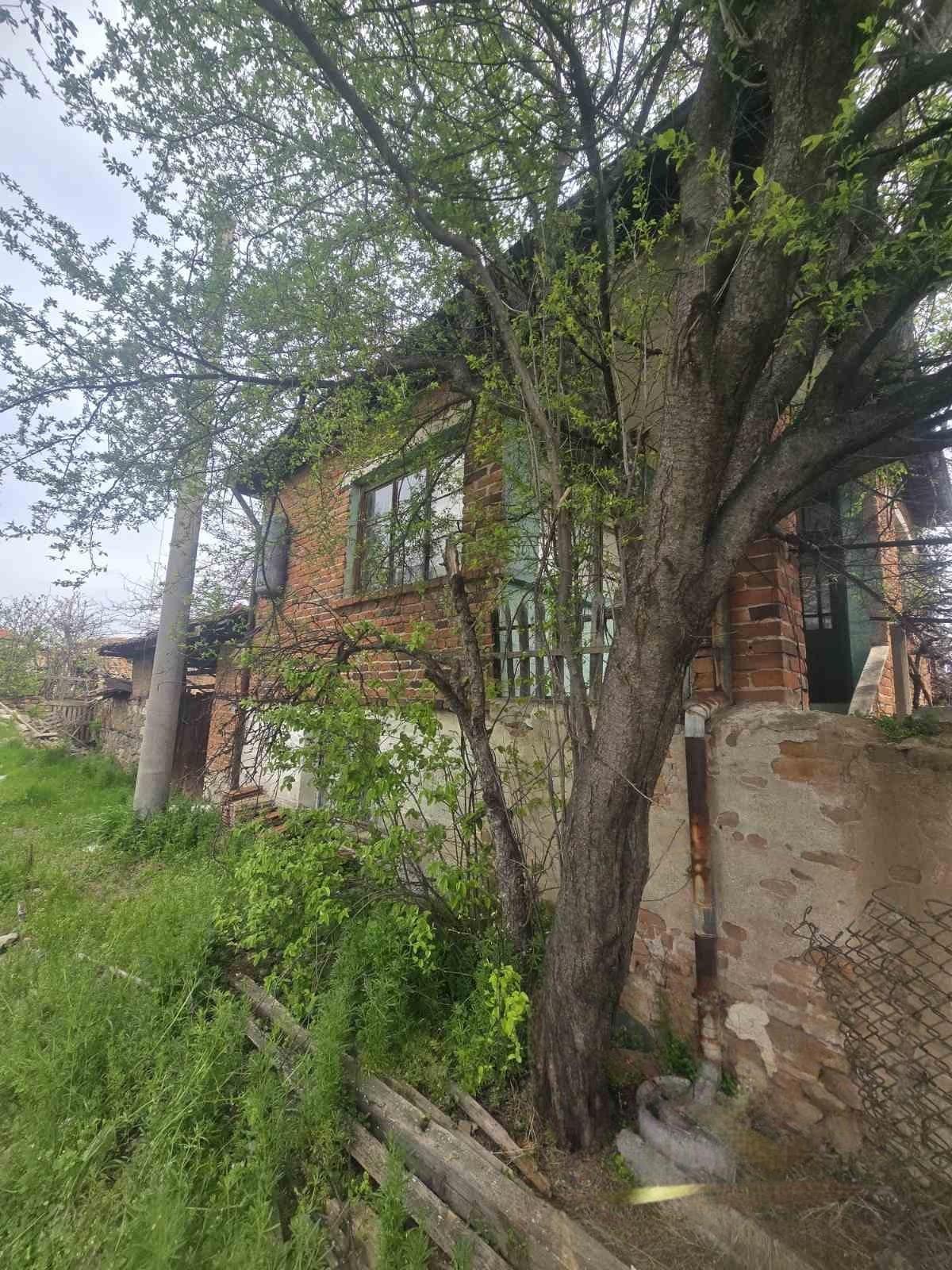 House for Sale in Iskra, Plovdiv