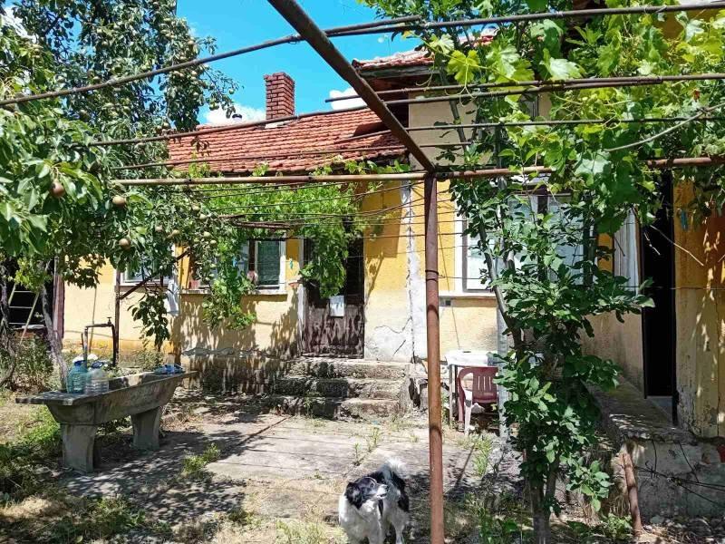 House for Sale in Medkovets, Montana