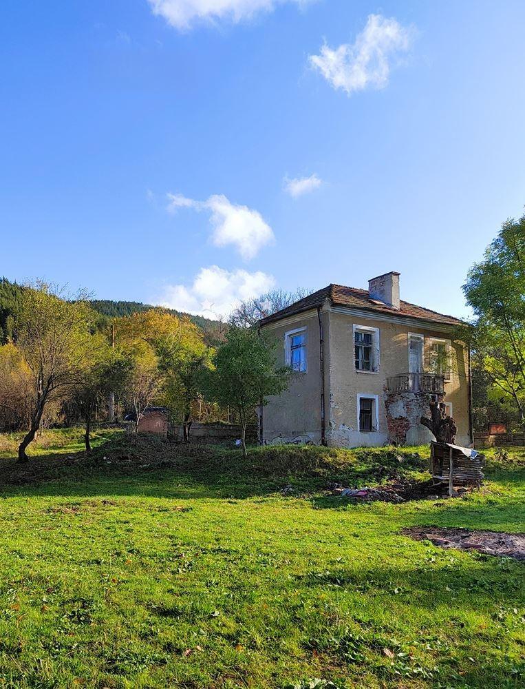 House for Sale in Ogoya, Sofia Province