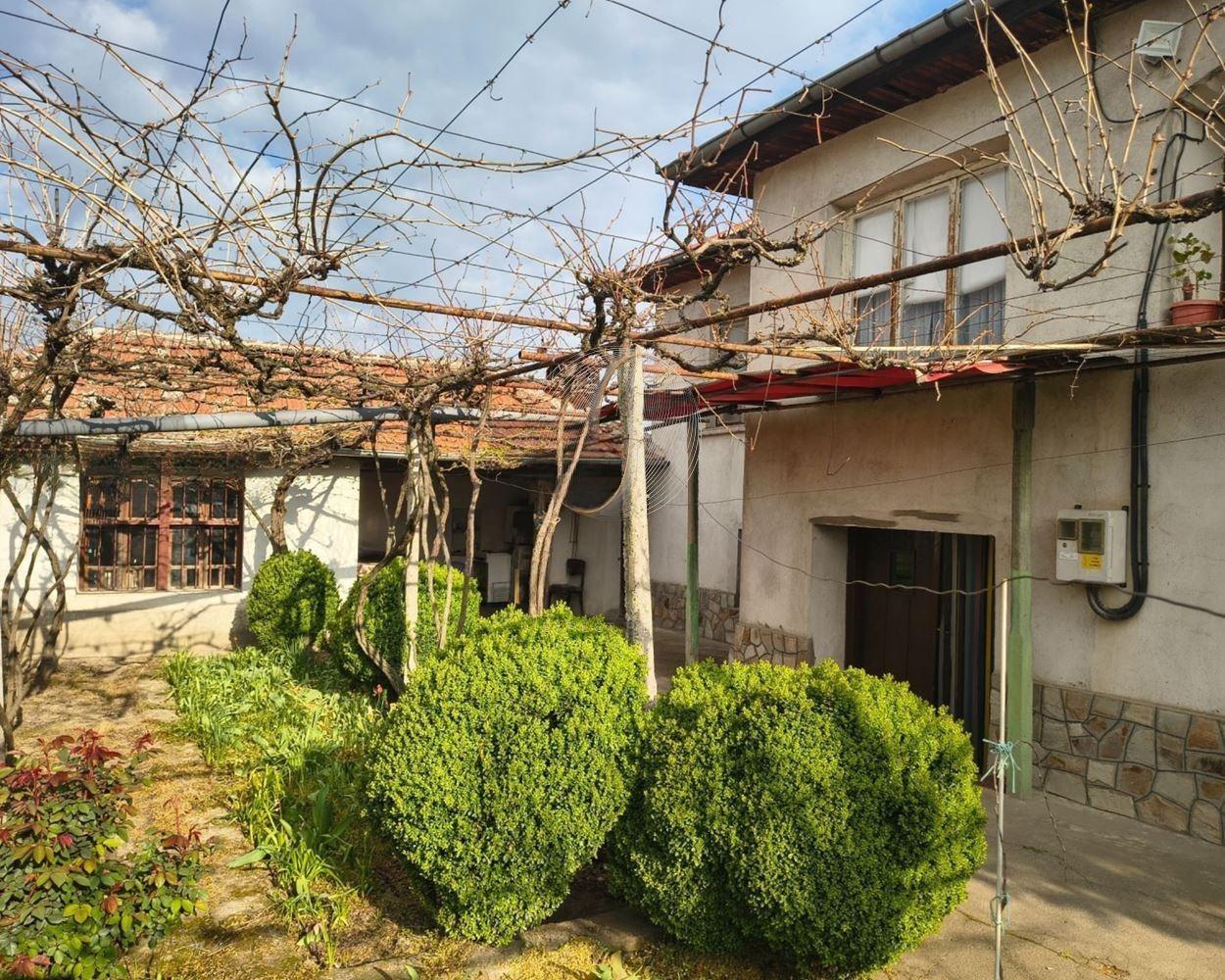 House for Sale in Tsalapitsa, Plovdiv