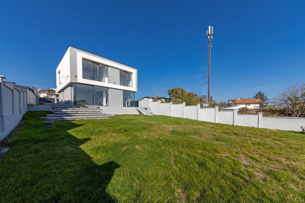 House for Sale in Varna, Alen mak Area