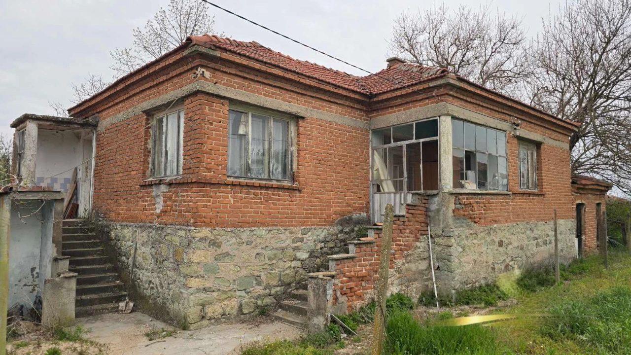 House for Sale in Siva reka, Haskovo