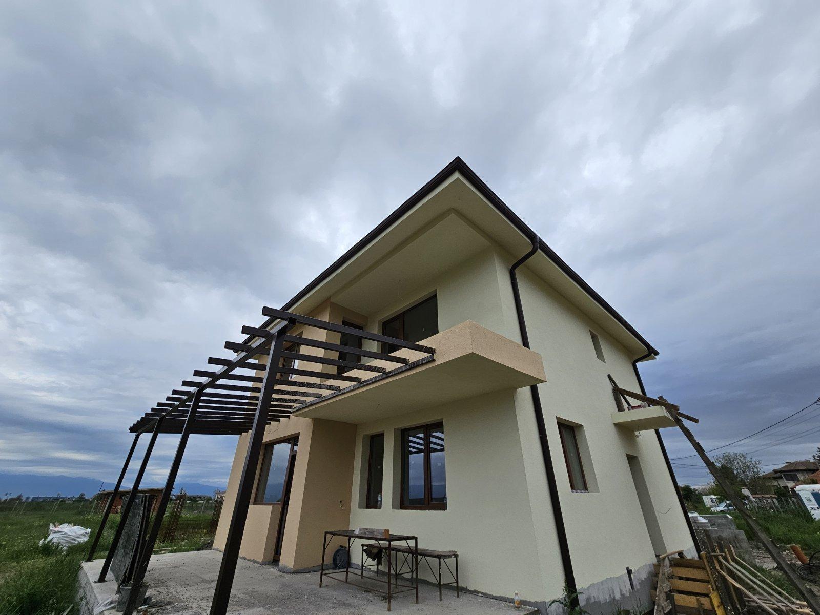 House for Sale in Benkovski, Plovdiv