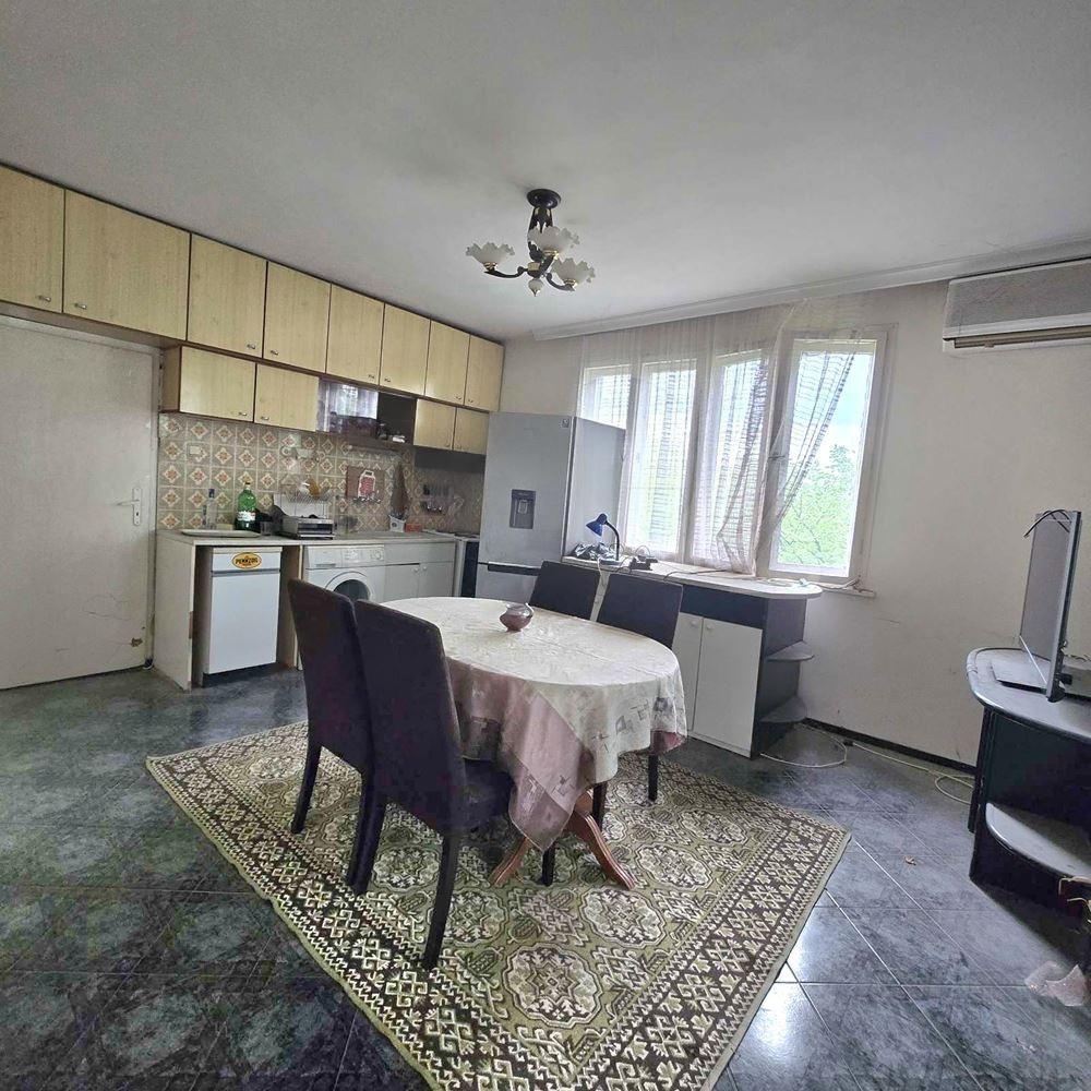 House Floor for Sale in Plovdiv, Kyuchuk Parizh