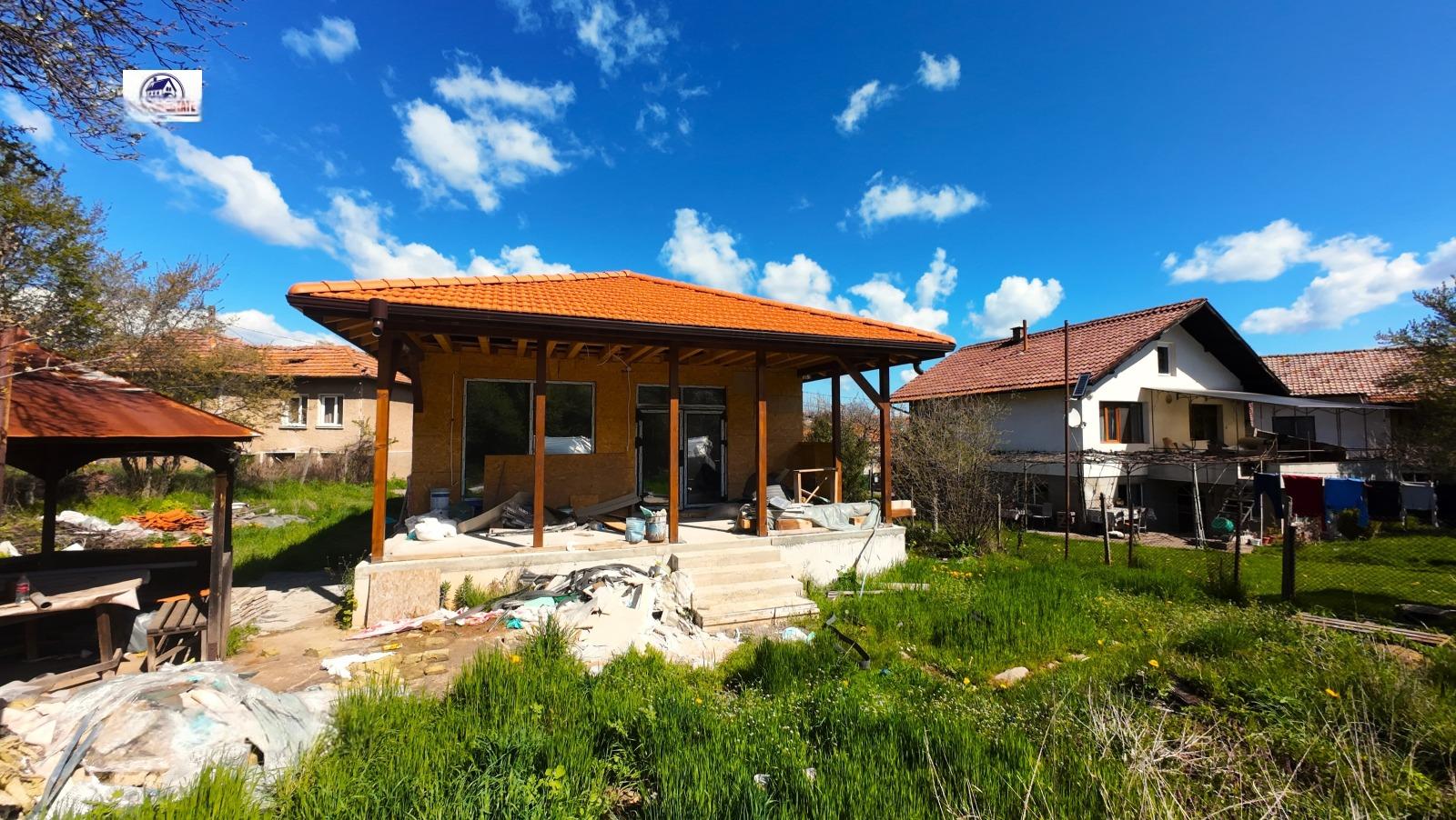House for Sale in Pernik, Bela voda