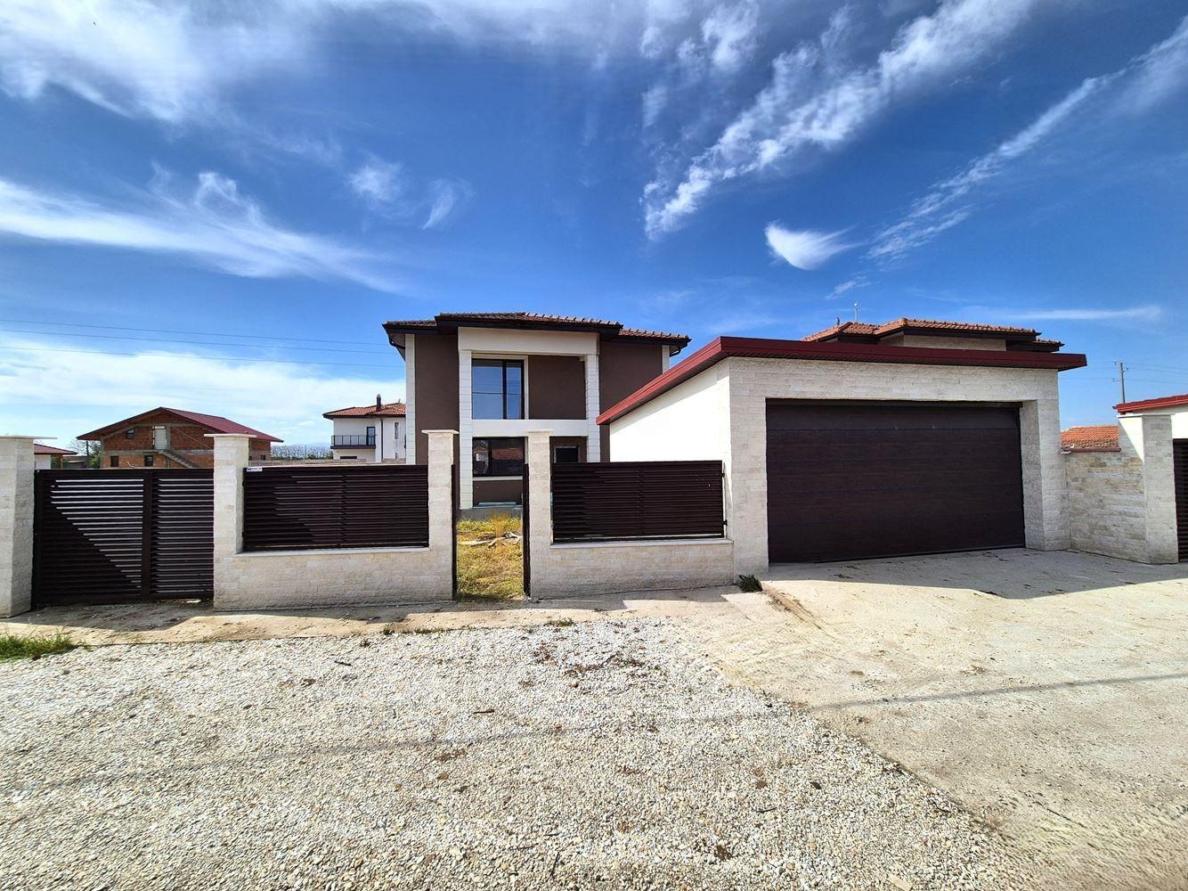 House for Sale in Manole, Plovdiv