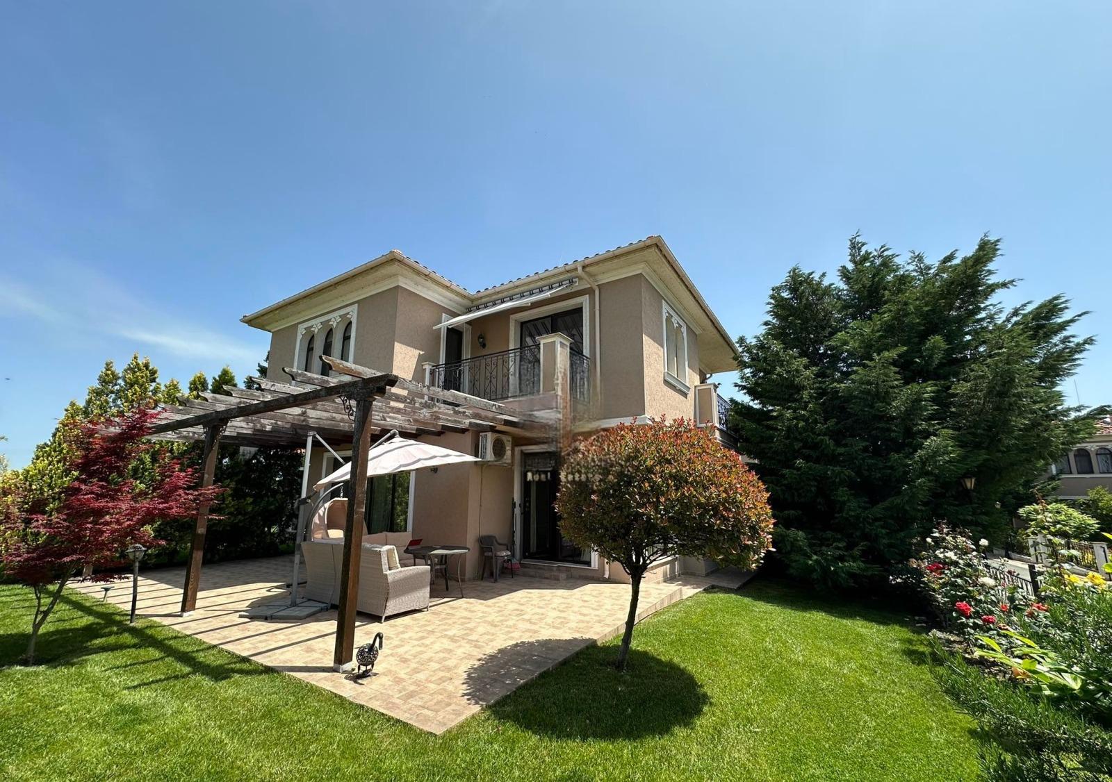 House for Sale in Pomorie, Burgas