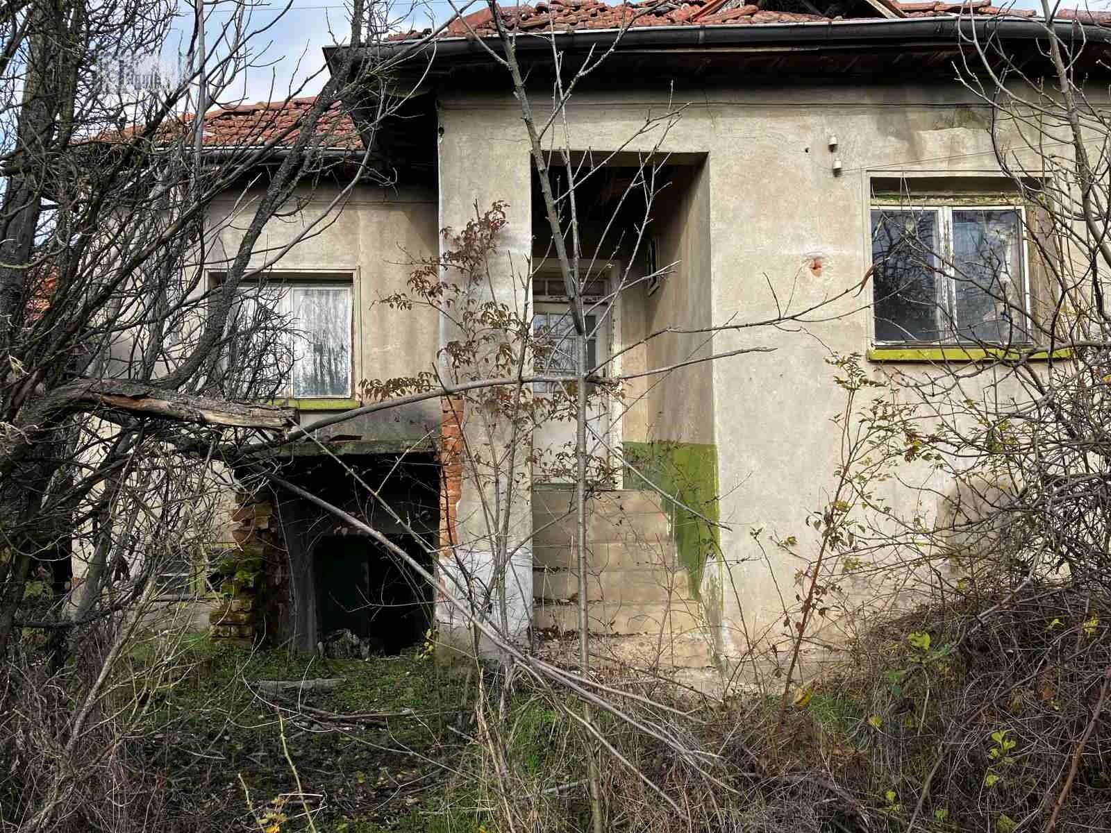 House for Sale in Izgrev, Pleven