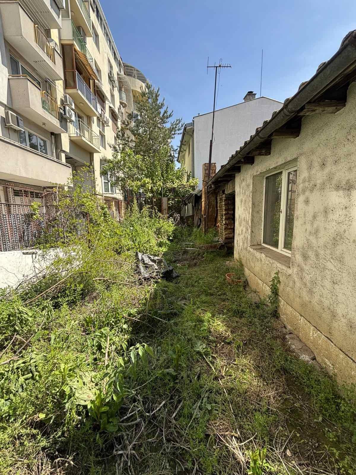 House for Sale in Ruse, Yalta