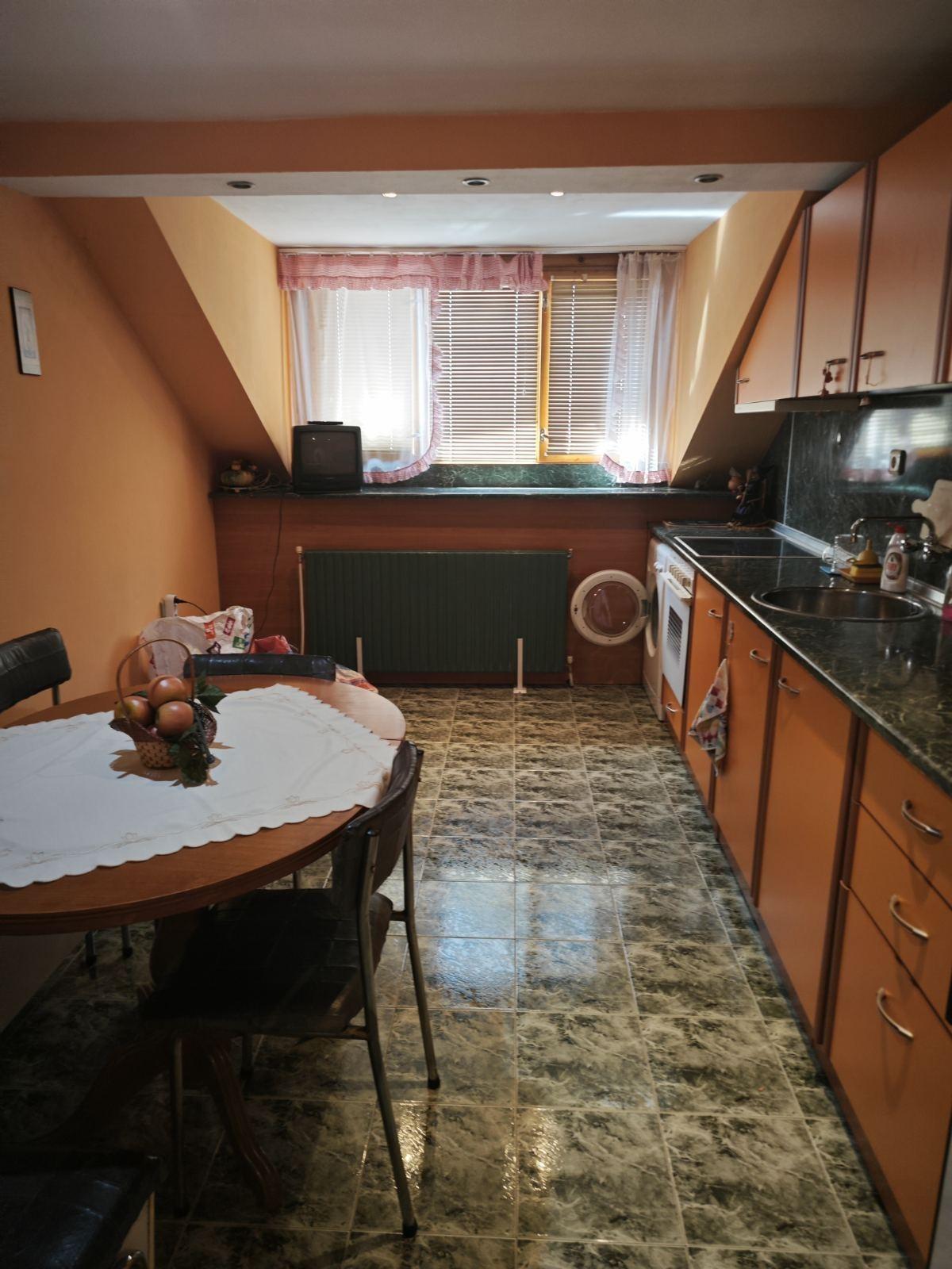 House for Sale in Pleven, Wider Center