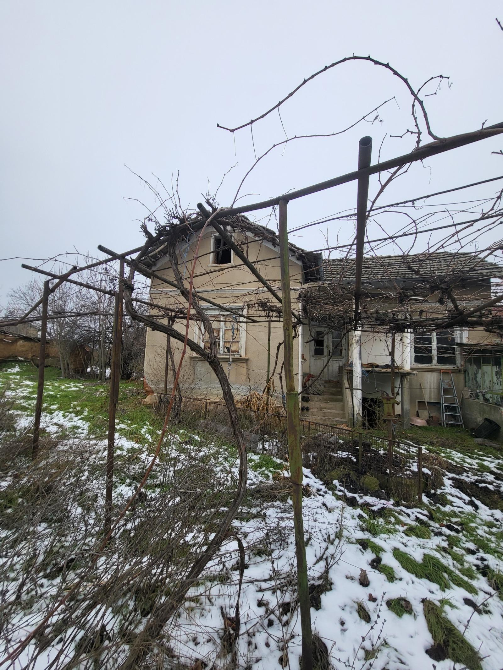 House for Sale in Krushovitsa, Pleven