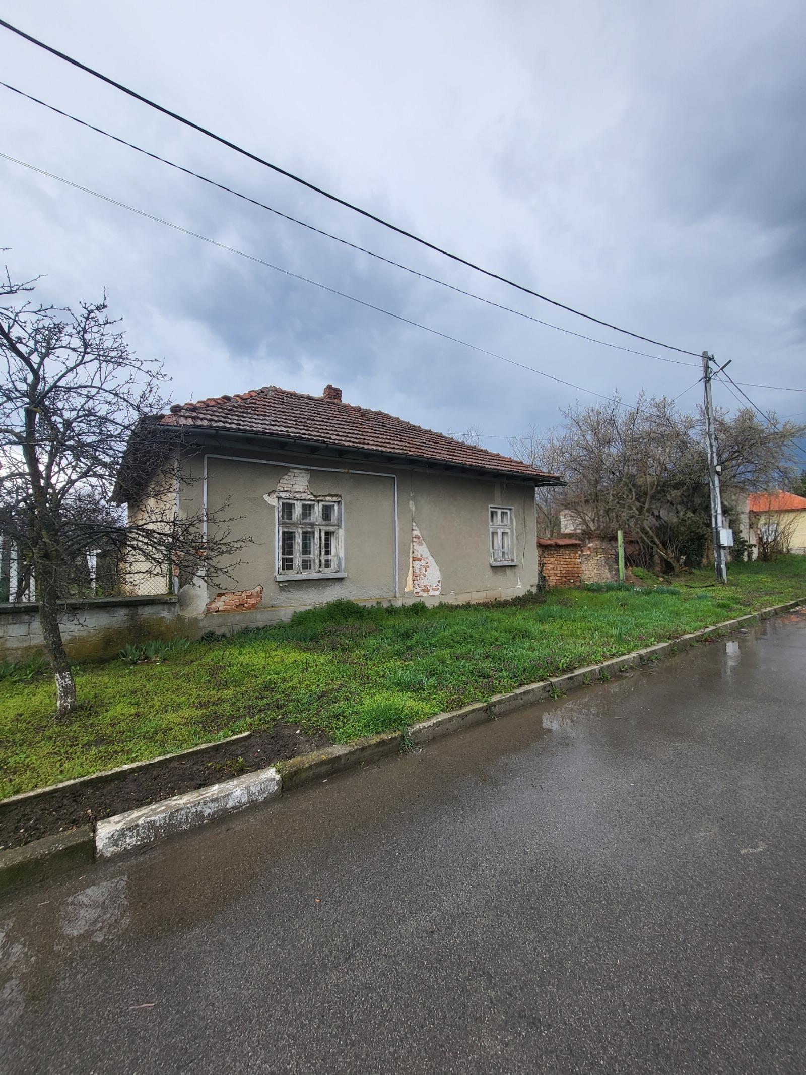 House for Sale in Pordim, Pleven