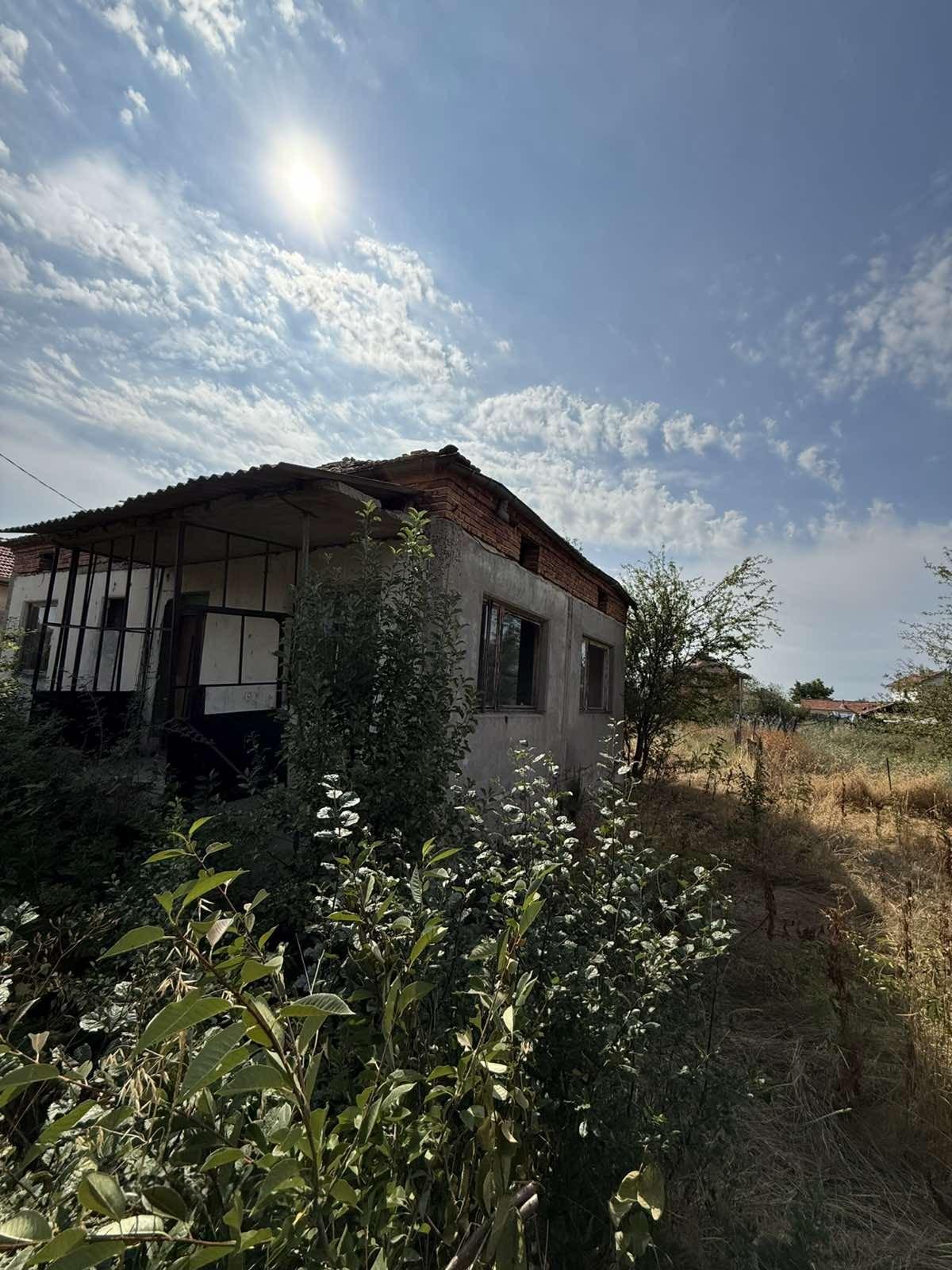 House for Sale in Belovitsa, Plovdiv