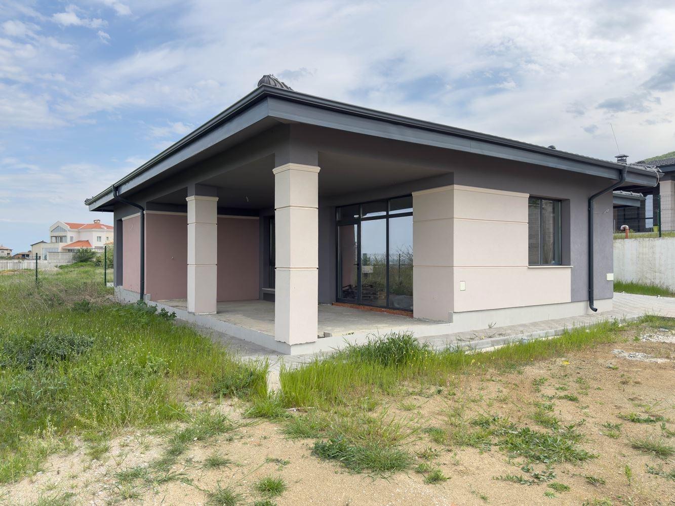 House for Sale in Brestnik, Plovdiv