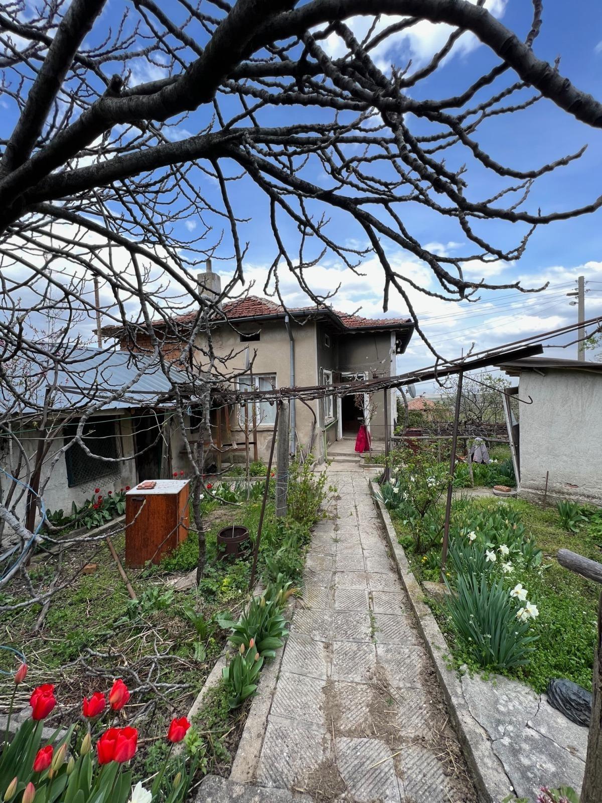 House for Sale in Slavovitsa, Pazardzhik