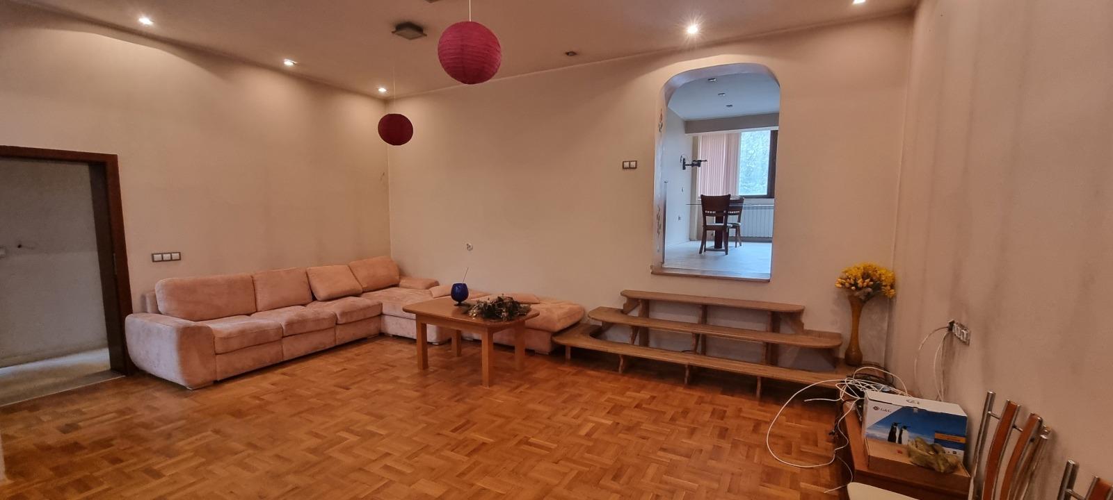 House for Sale in Pazardzhik, Idealen tsentar