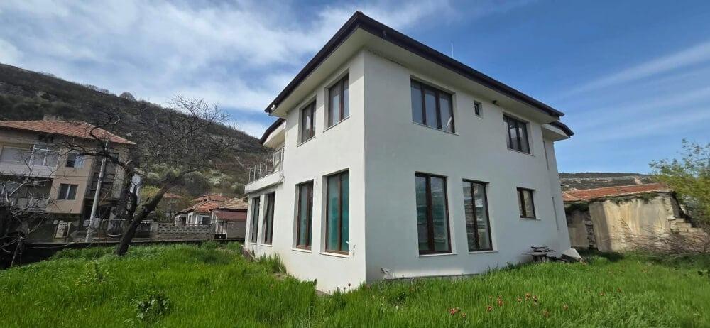 House for Sale in Provadiya, Varna