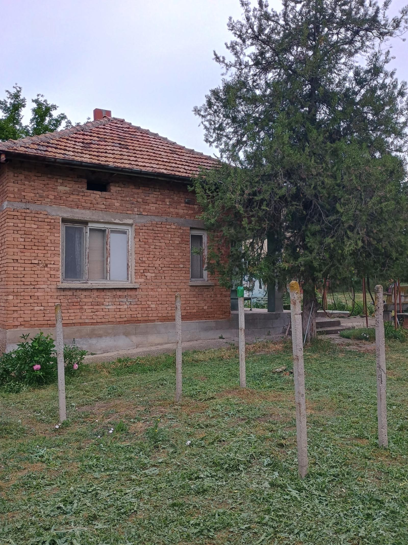 House for Sale in Bozhuritsa, Pleven