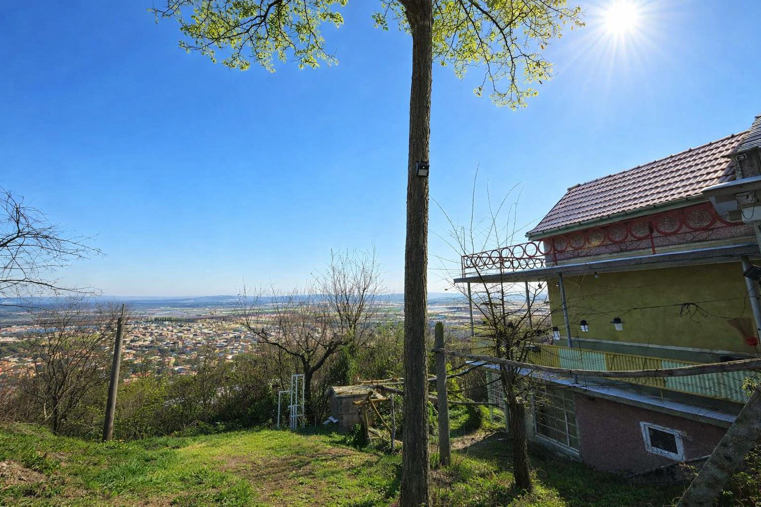 Villa for Sale in Shumen, Divdyadovo