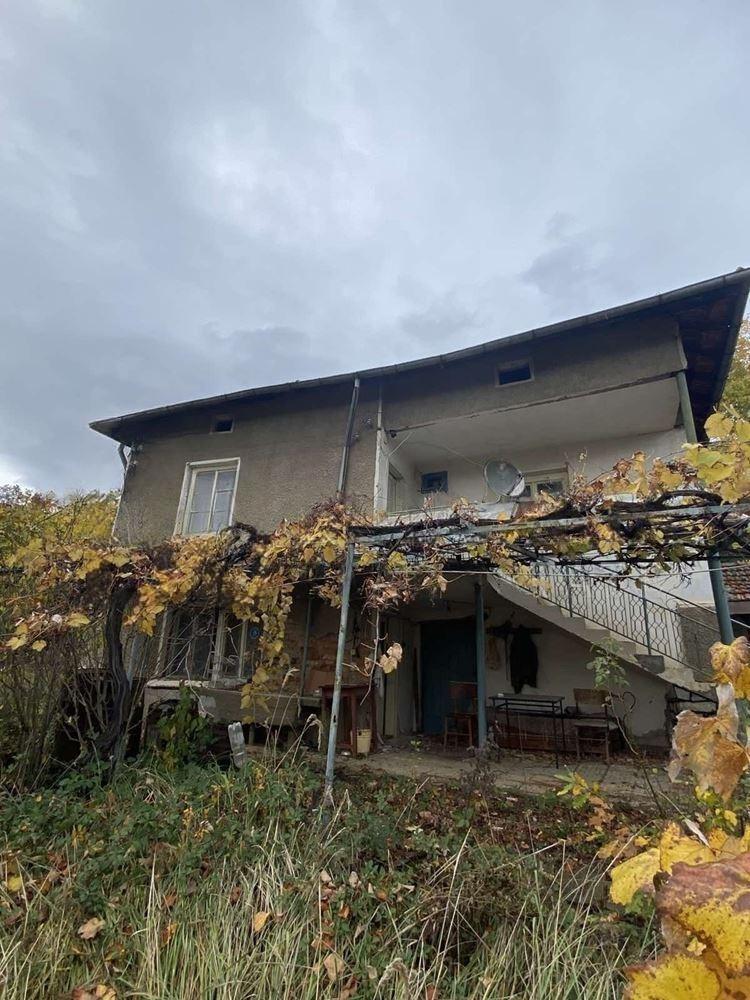 House for Sale in Lipnitsa, Sofia Province