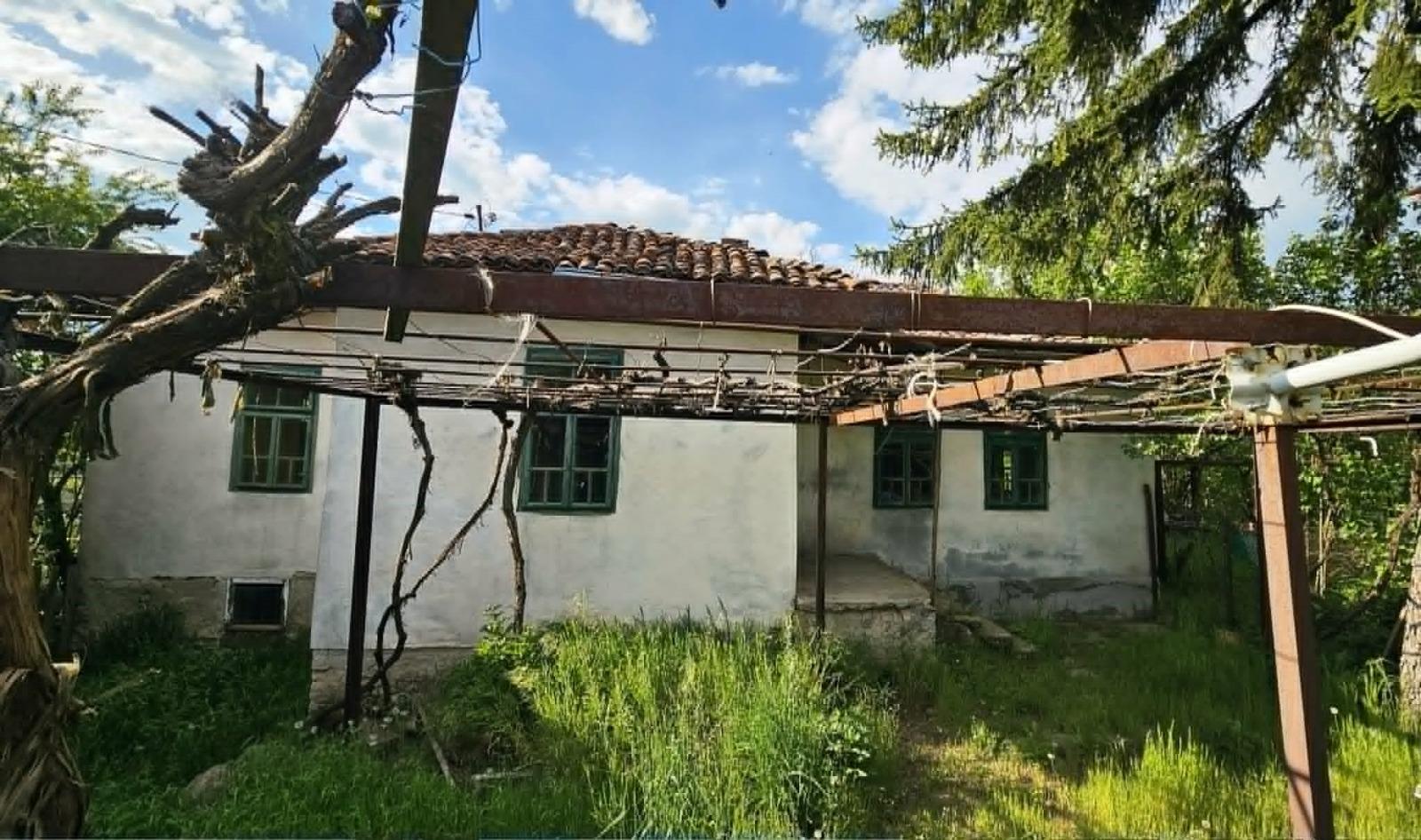 House for Sale in Galabnik, Pernik