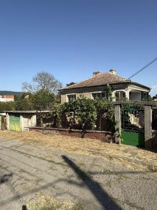 House for Sale in Rosen, Burgas