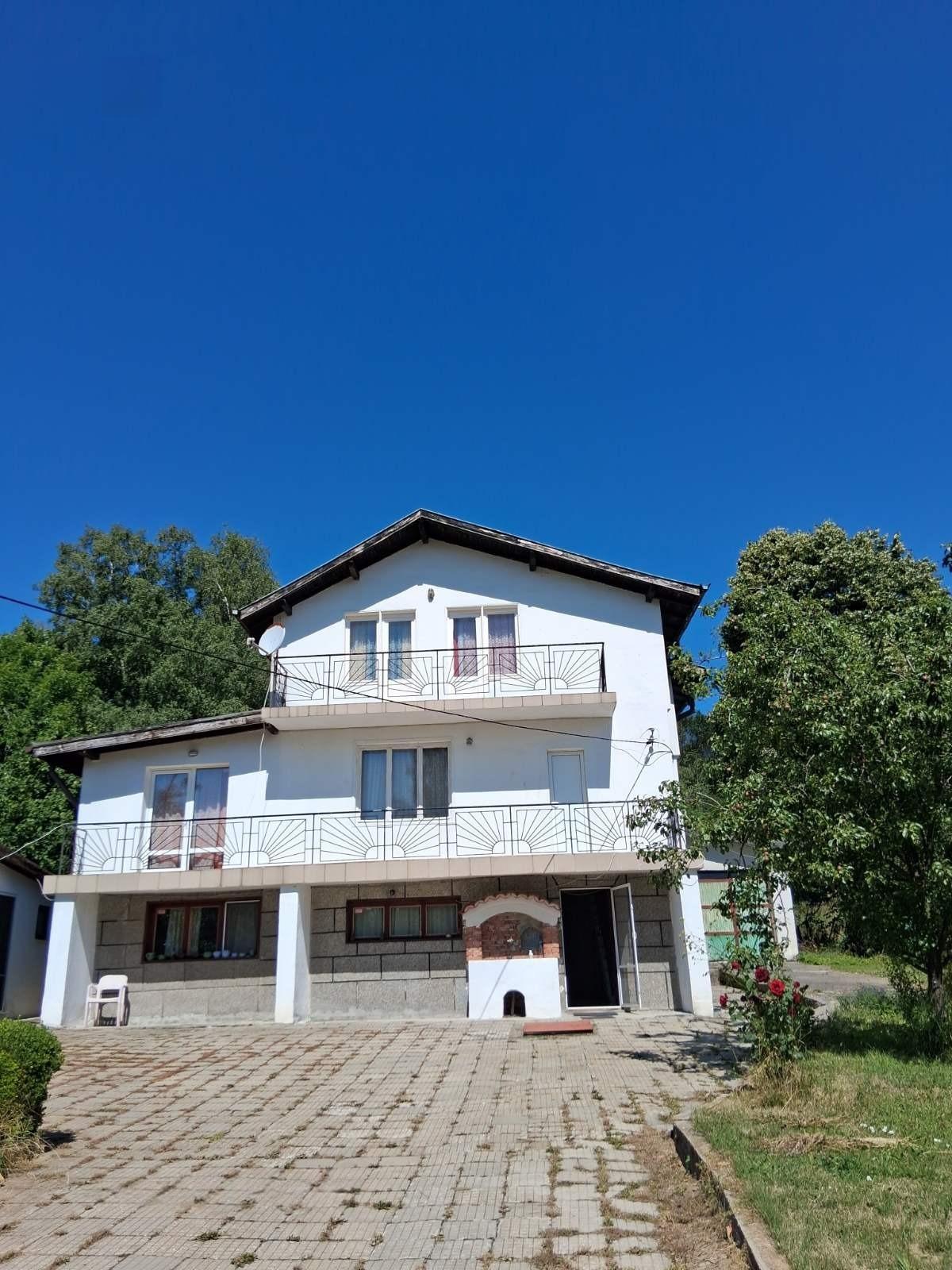Villa for Sale in v.z.Yarema, Sofia Province