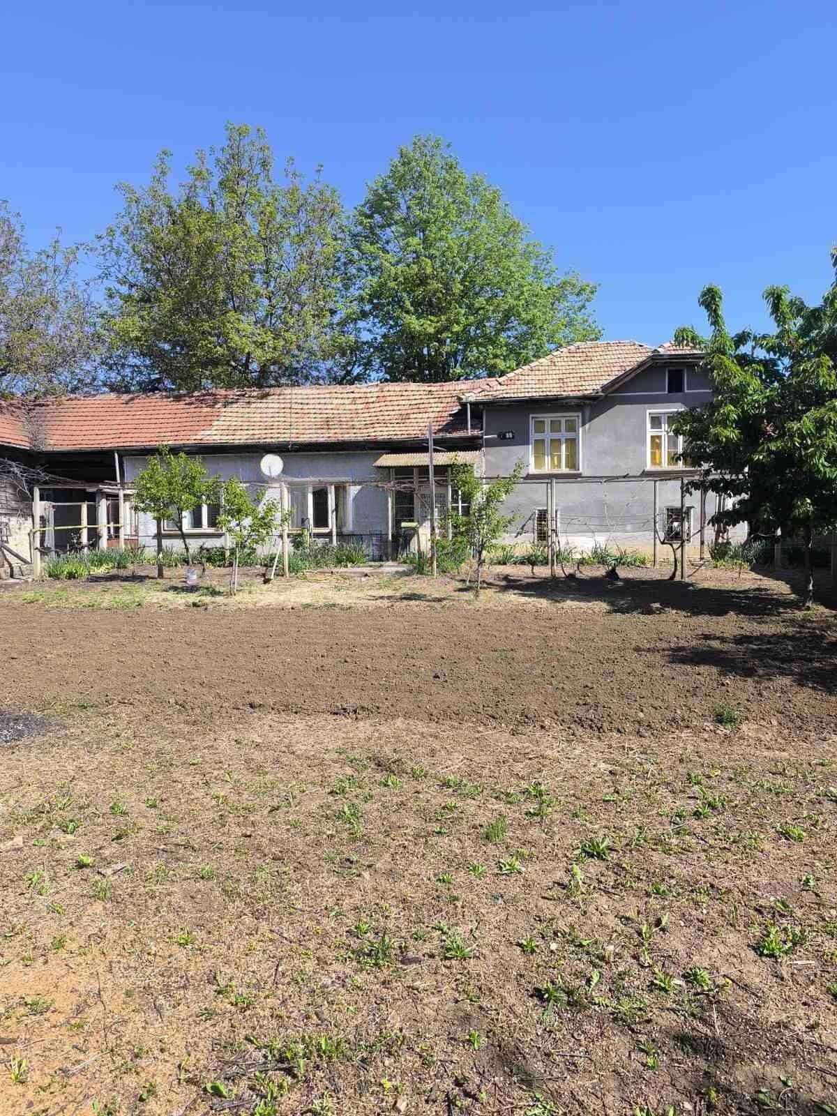 House for Sale in Kramolin, Gabrovo