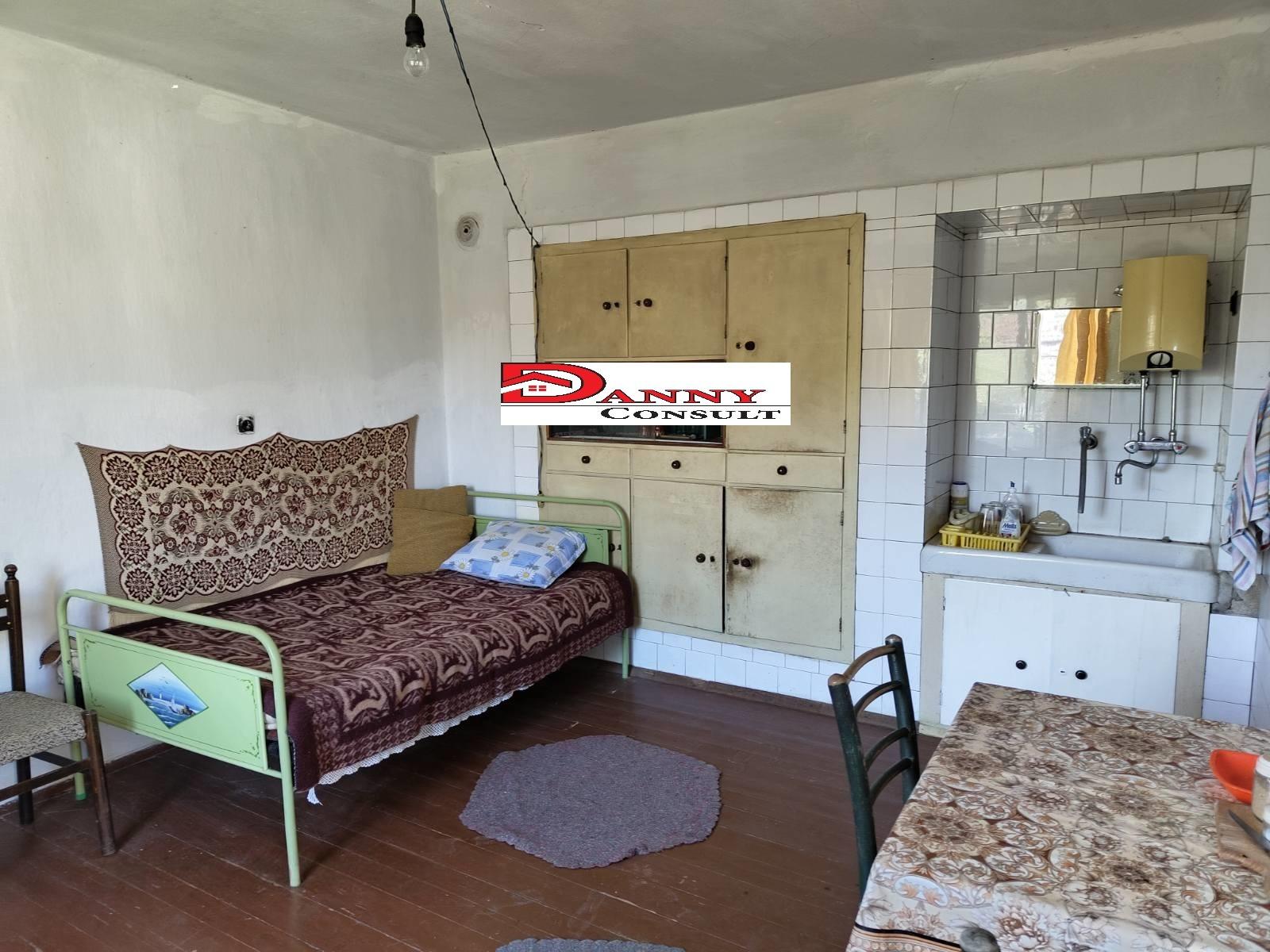 House for Sale in Kramolin, Gabrovo