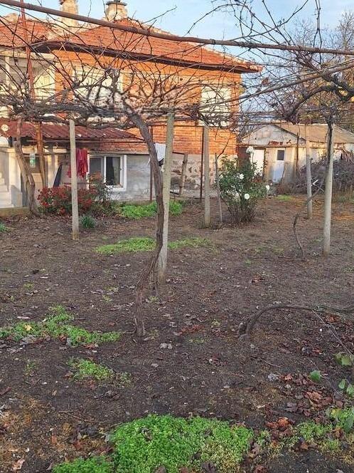 House for Sale in Dzhinot, Yambol